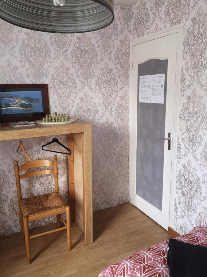 Chambre Au Calme Et Simple, Cuisine A Dispo Saint-Pol-de-Léon Eksteriør bilde
